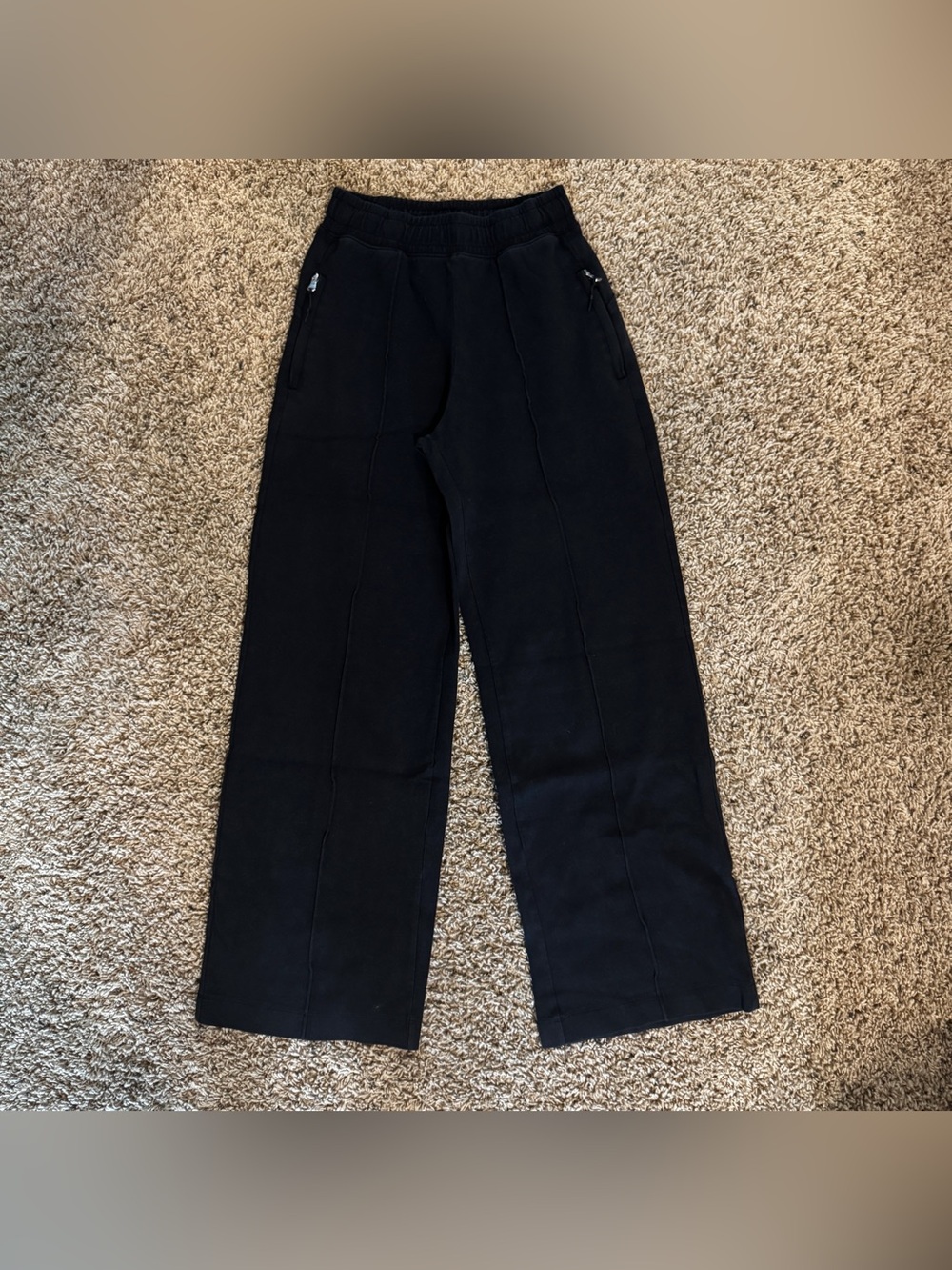 Old Navy Black Pleated Sweatpants
